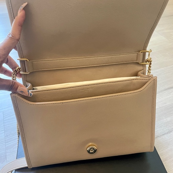 ❌ SOLD YSL Becky Mini Lambskin Shoulder Bag - Picture 5 of 10